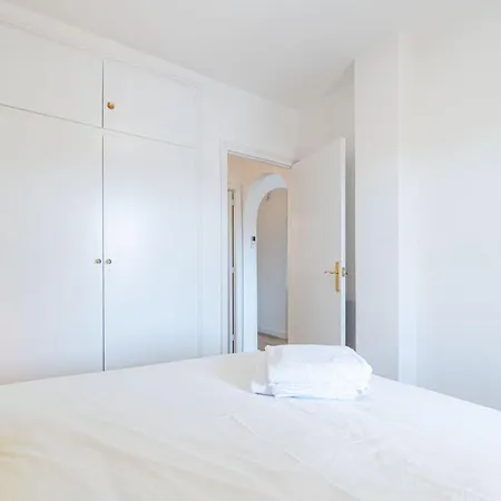 Milenial Immo With Parking In Apartment Roses